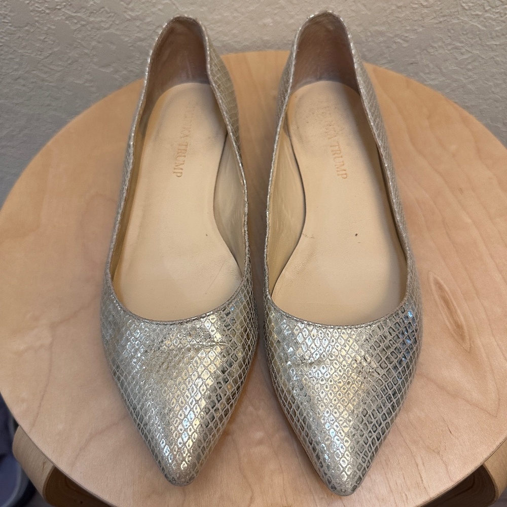 IVANKA TRUMP Gold Pointed Toe Flats Size 7 1/2 M